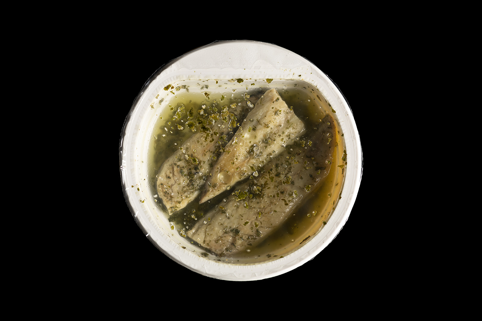Caballa en vinagre con aceite vegetal, ajo y peregil