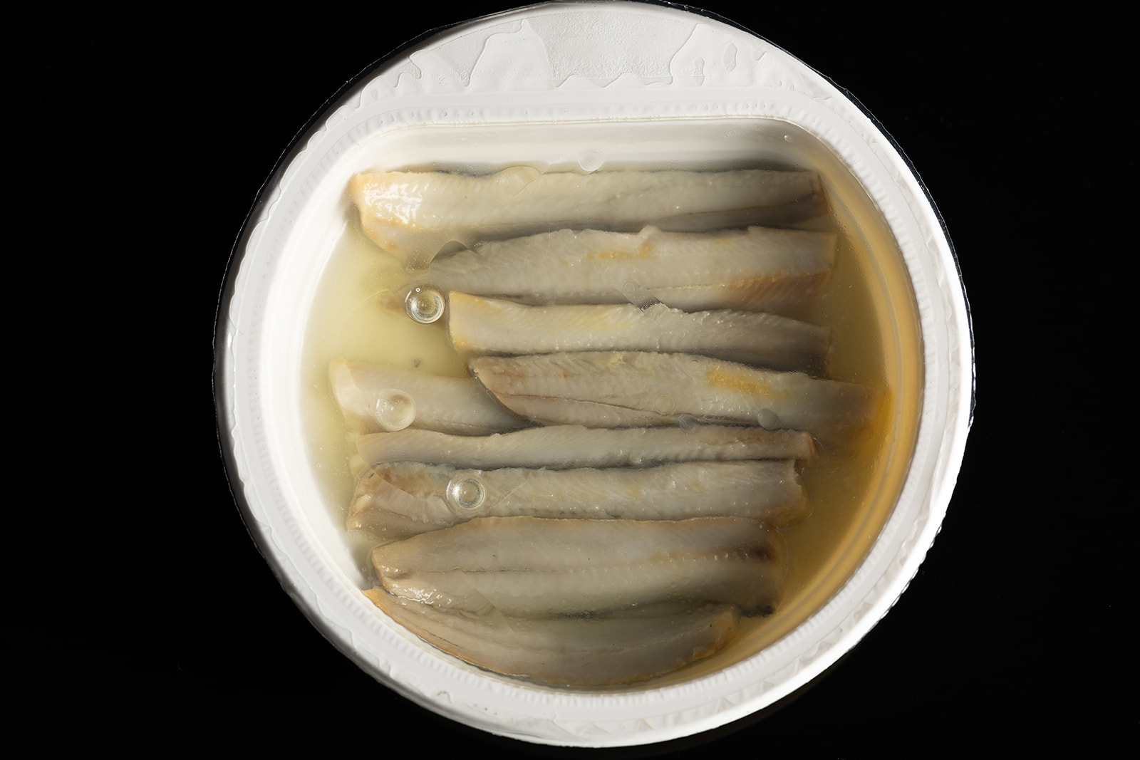 Sardinas en vinagre de vino con aceite vegetal